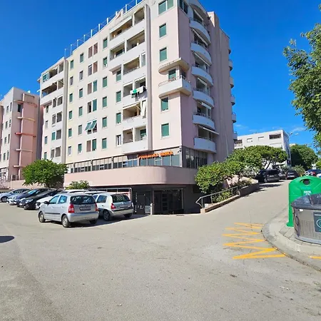 Euphoria - Free Private Garage Appartement *